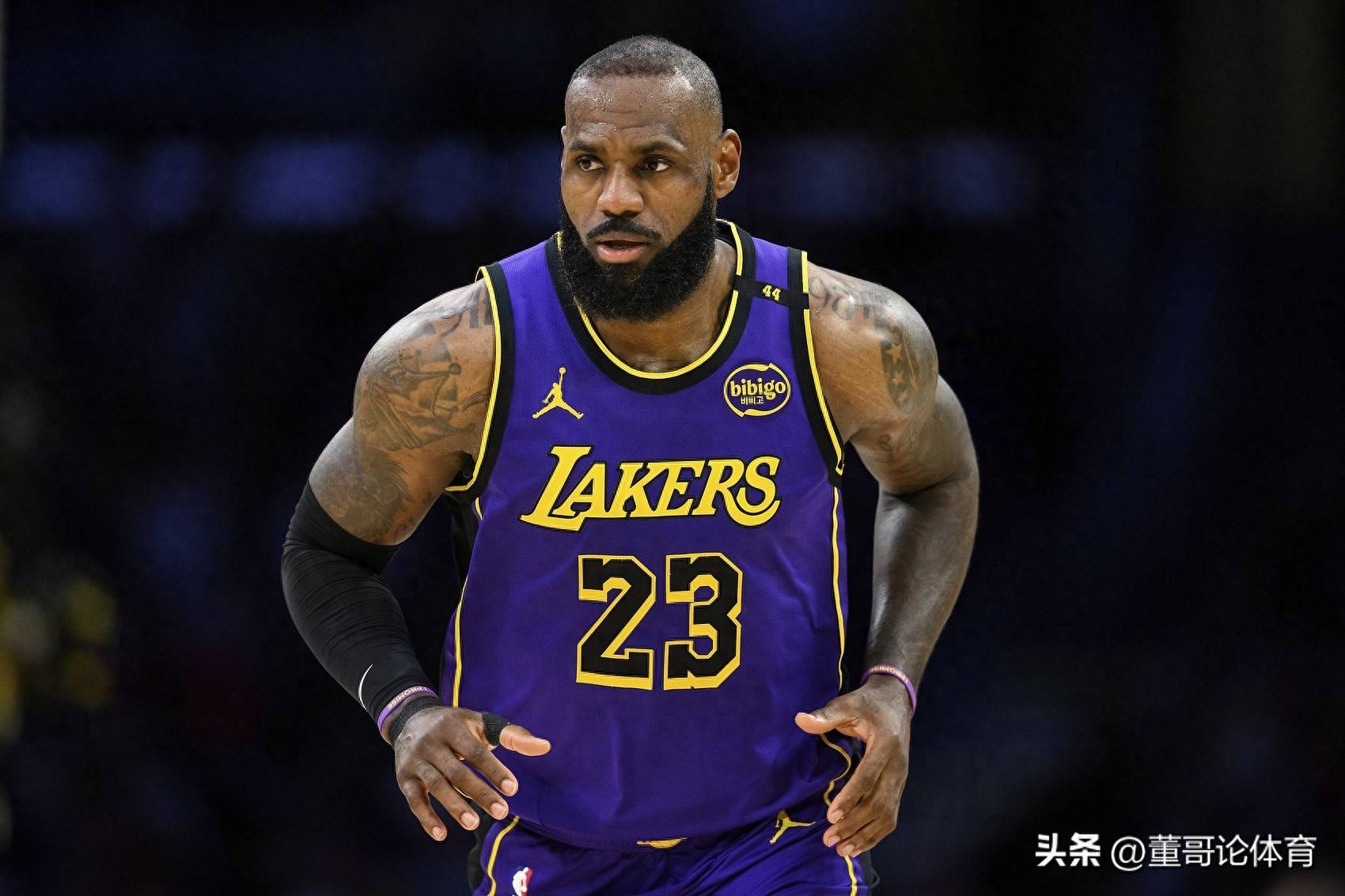 开云-詹姆斯官方宣布表现优异新规，日本队引发争议！