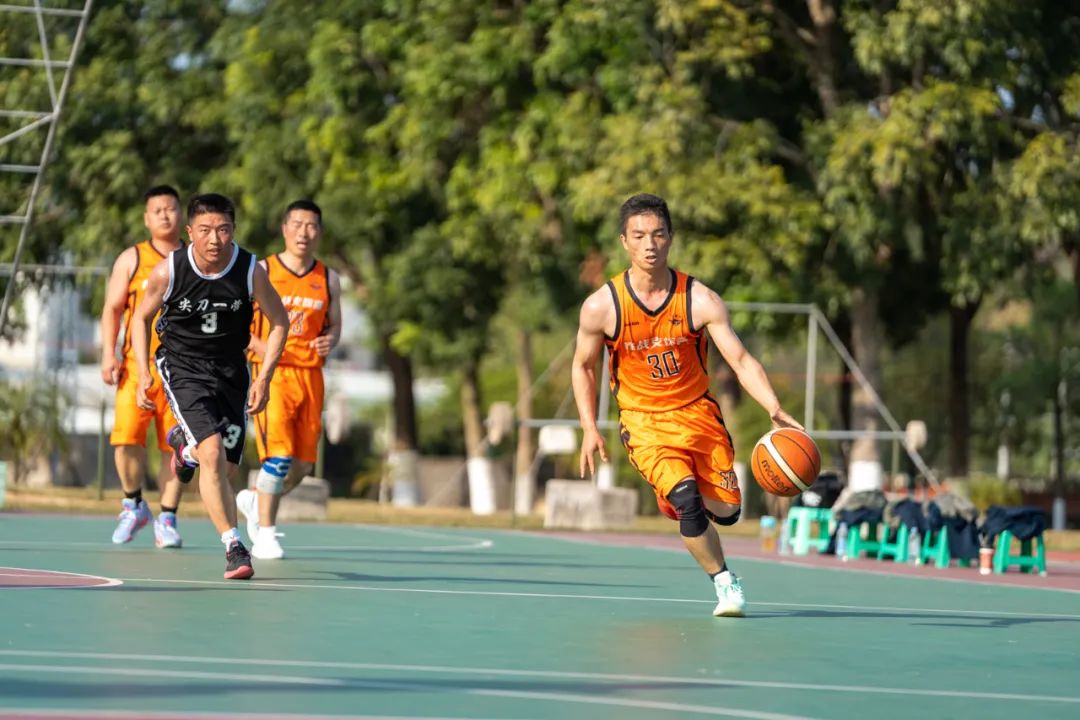 开云-JackeyLove重返赛场，爆冷首场状态出色，塞尔维亚队观众沸腾！